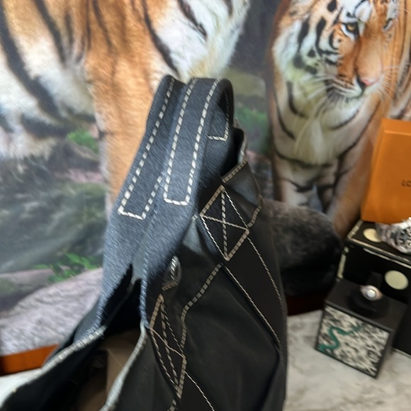 HERMES Fourre Tout MM Tote Bag Handbag Canvas Black with White Stitching in GUC - Picture 6 of 16